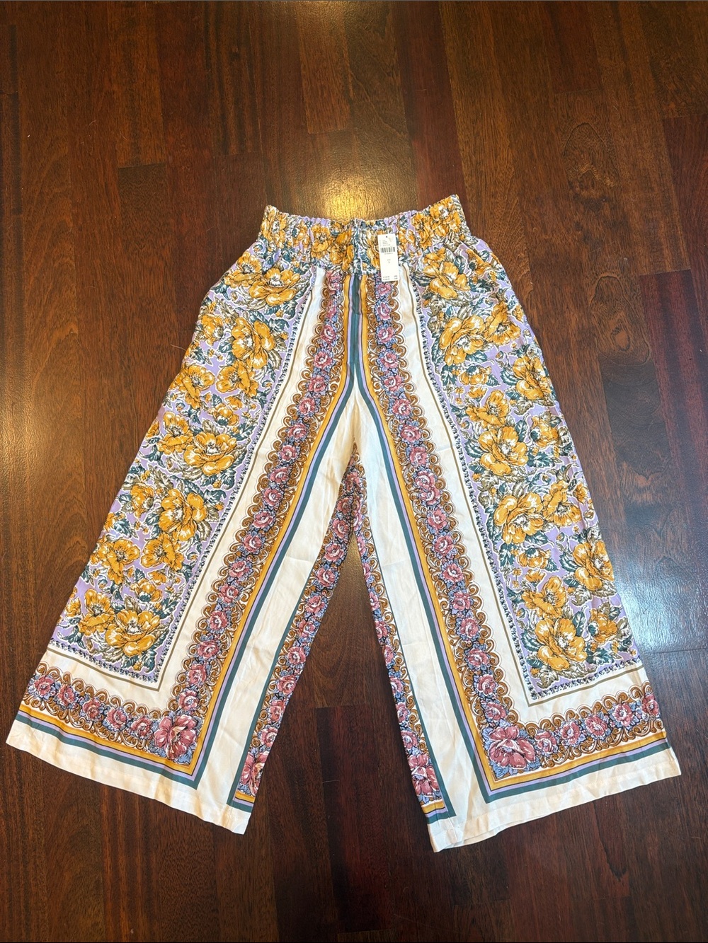 New With Tag:  Anthropologie Somerset Silken Floral Pants